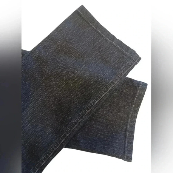 Tahari EUC Dark Wash Straight Leg Jeans Size  4 - Picture 7 of 9